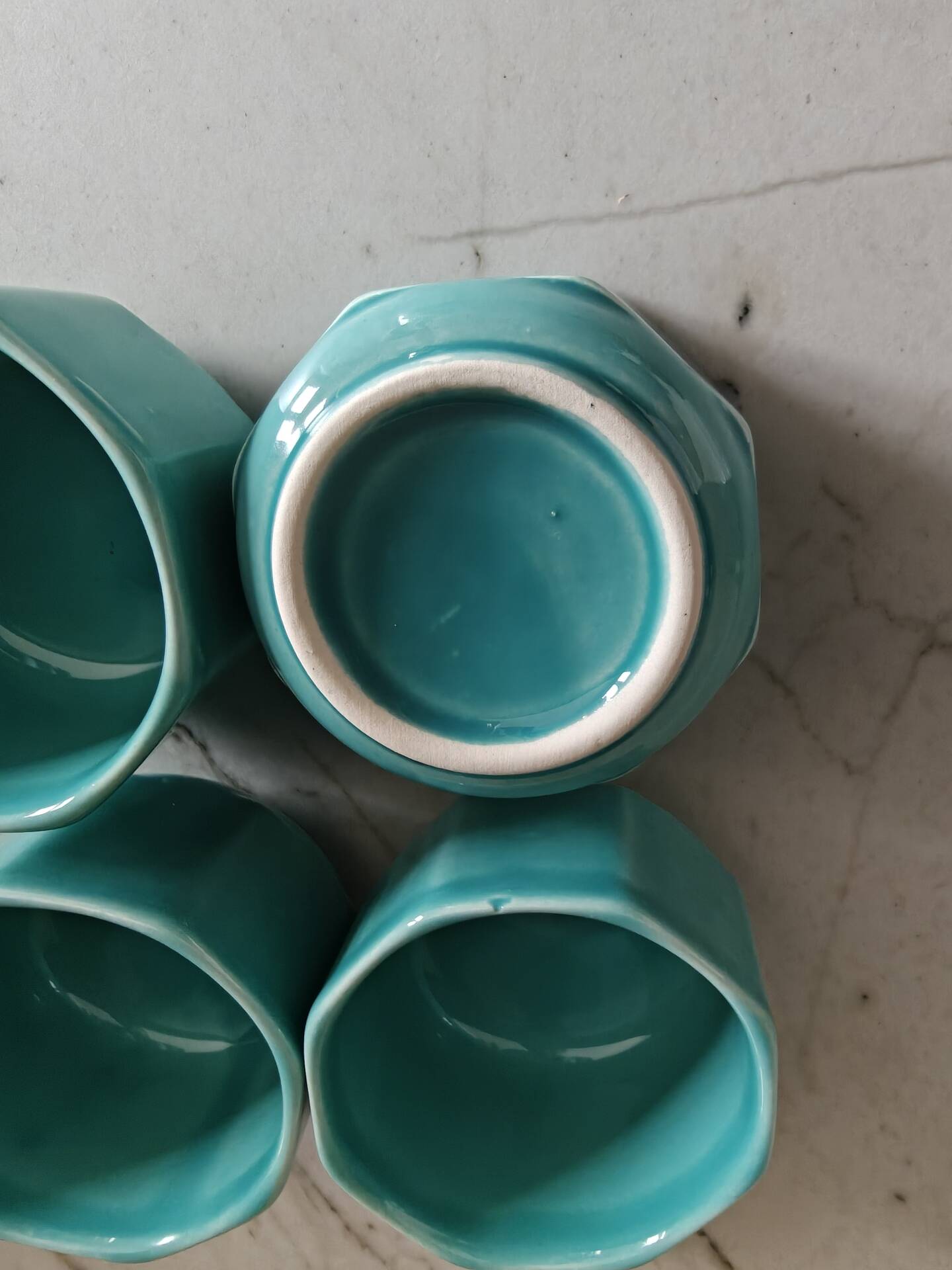 4 coffee cups