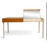 Interlubke dressing table