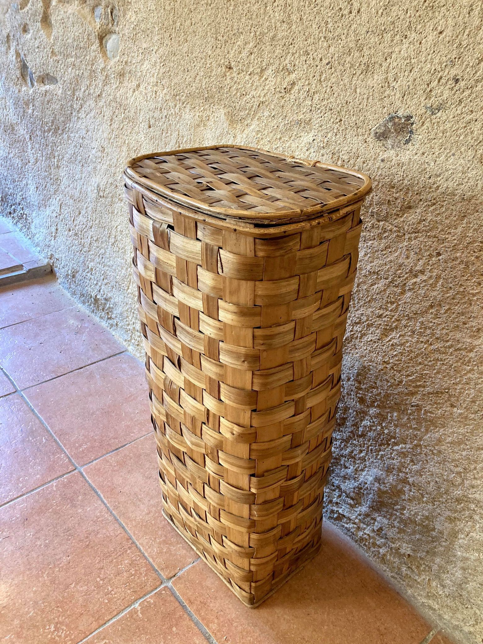 Chestnut bread hutch