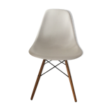 DSW chair by Charles & Ray Eames, Vitra edition
