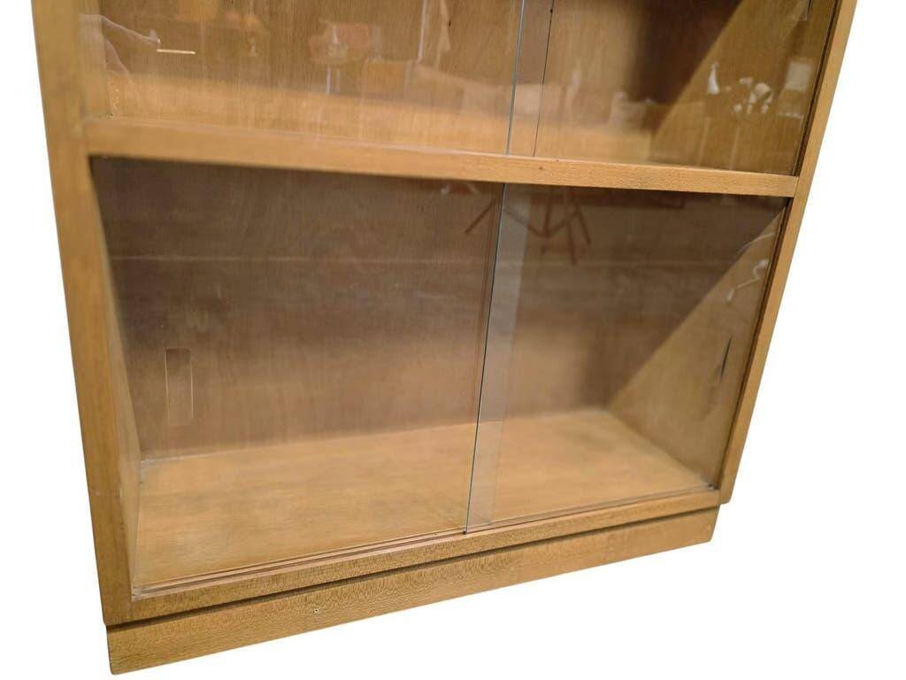 Mini étagère vintage en bois / vitrine / bibliothèque