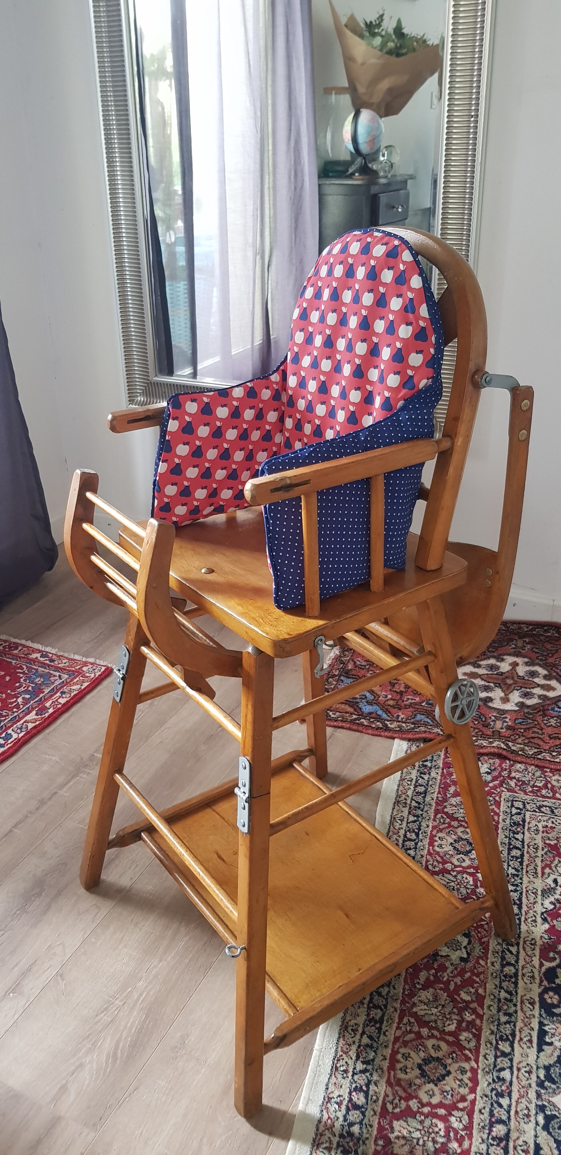 Old baby high chair