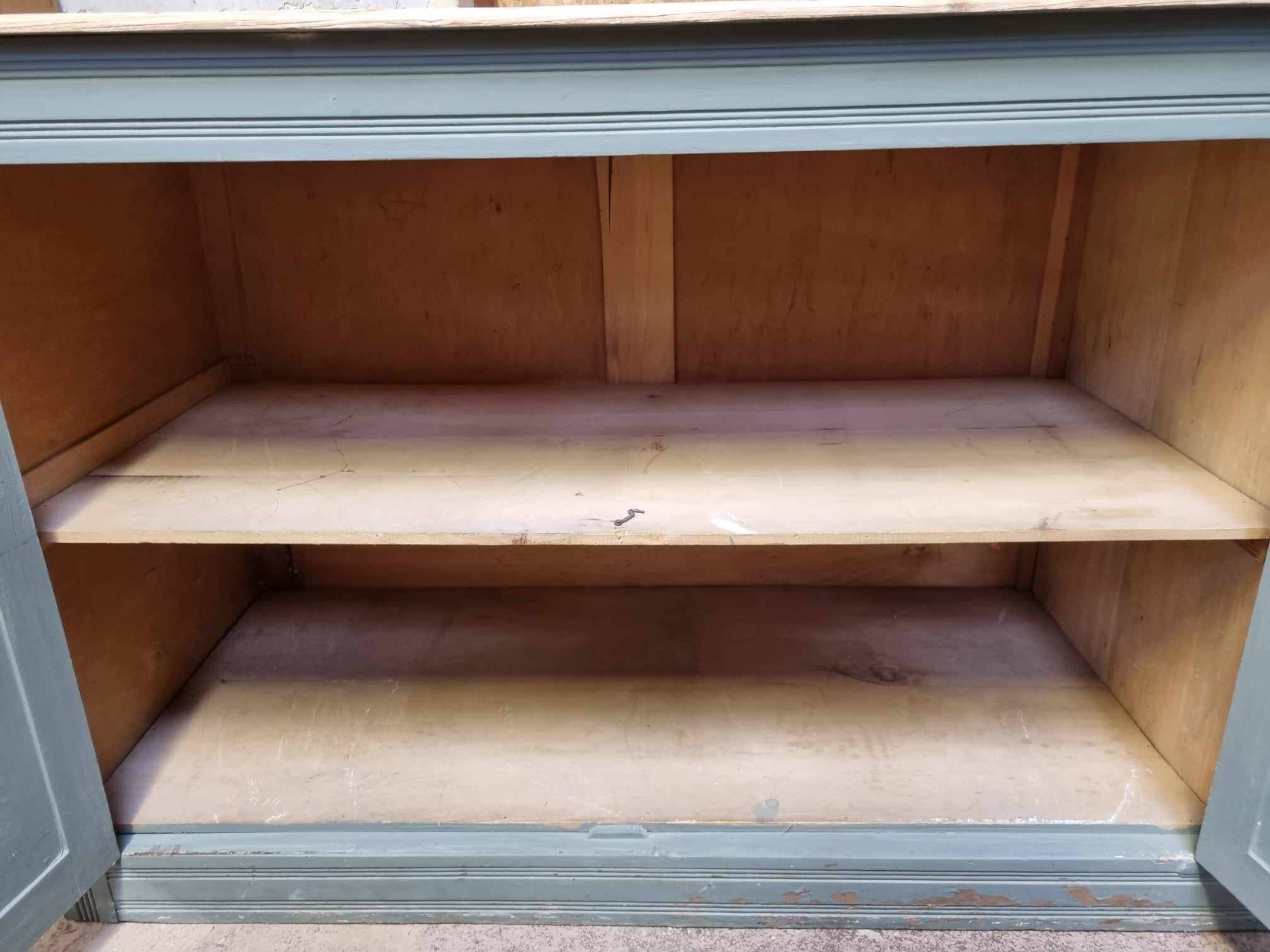 4-door trade furniture