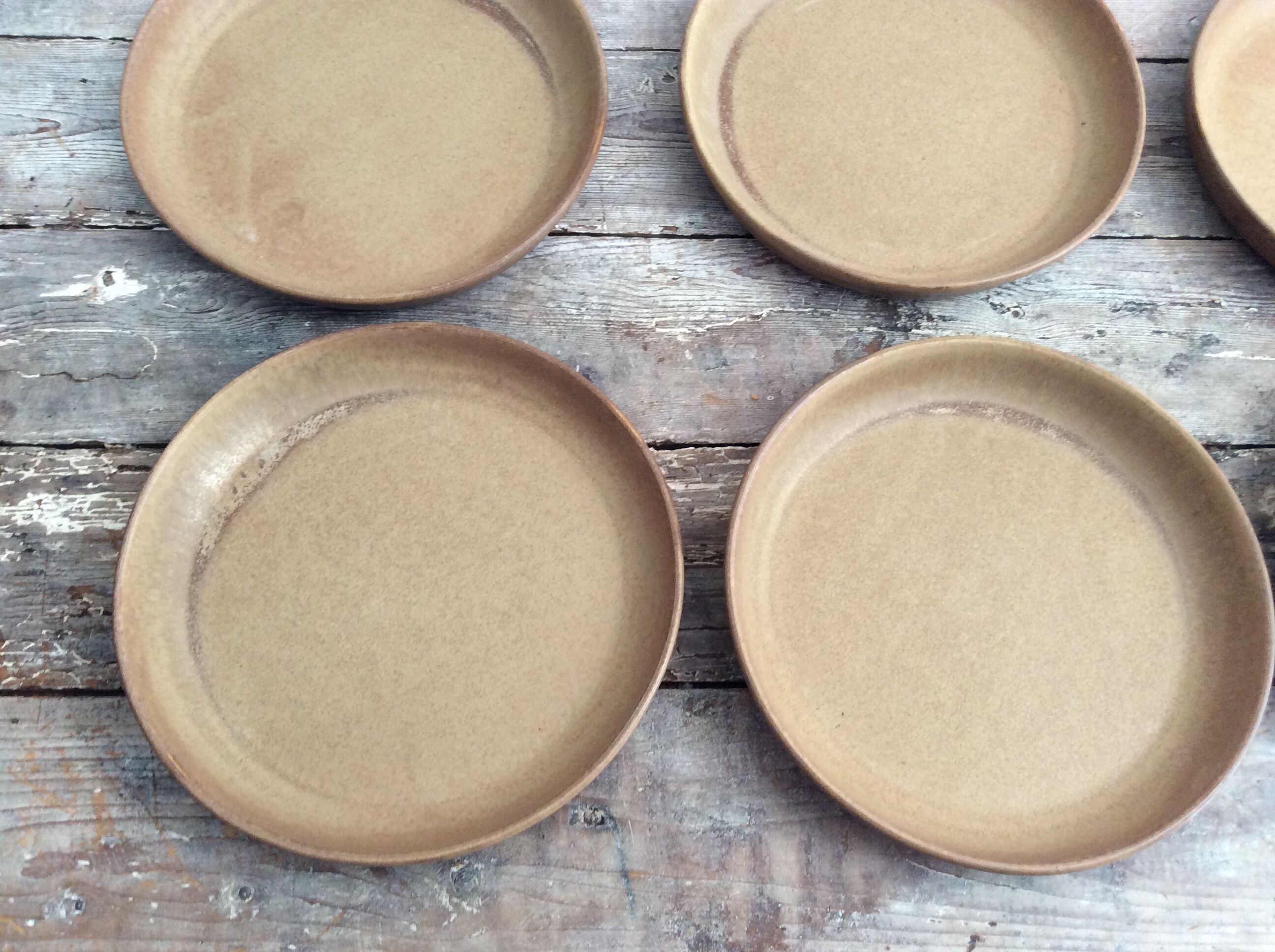 Series 9 sandstone plates