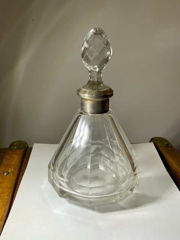 Flacon ancien en cristal col en argent poinçonné art déco à facettes