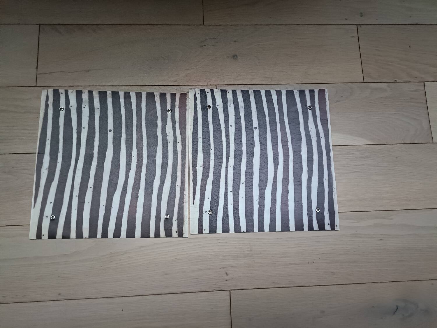 Deux appliques murales vintage Ikea