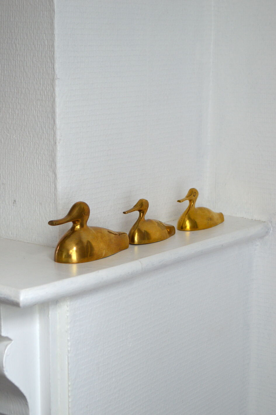 Suite of 3 brass ducks