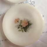 Assiettes à dessert  arcopal motif roses