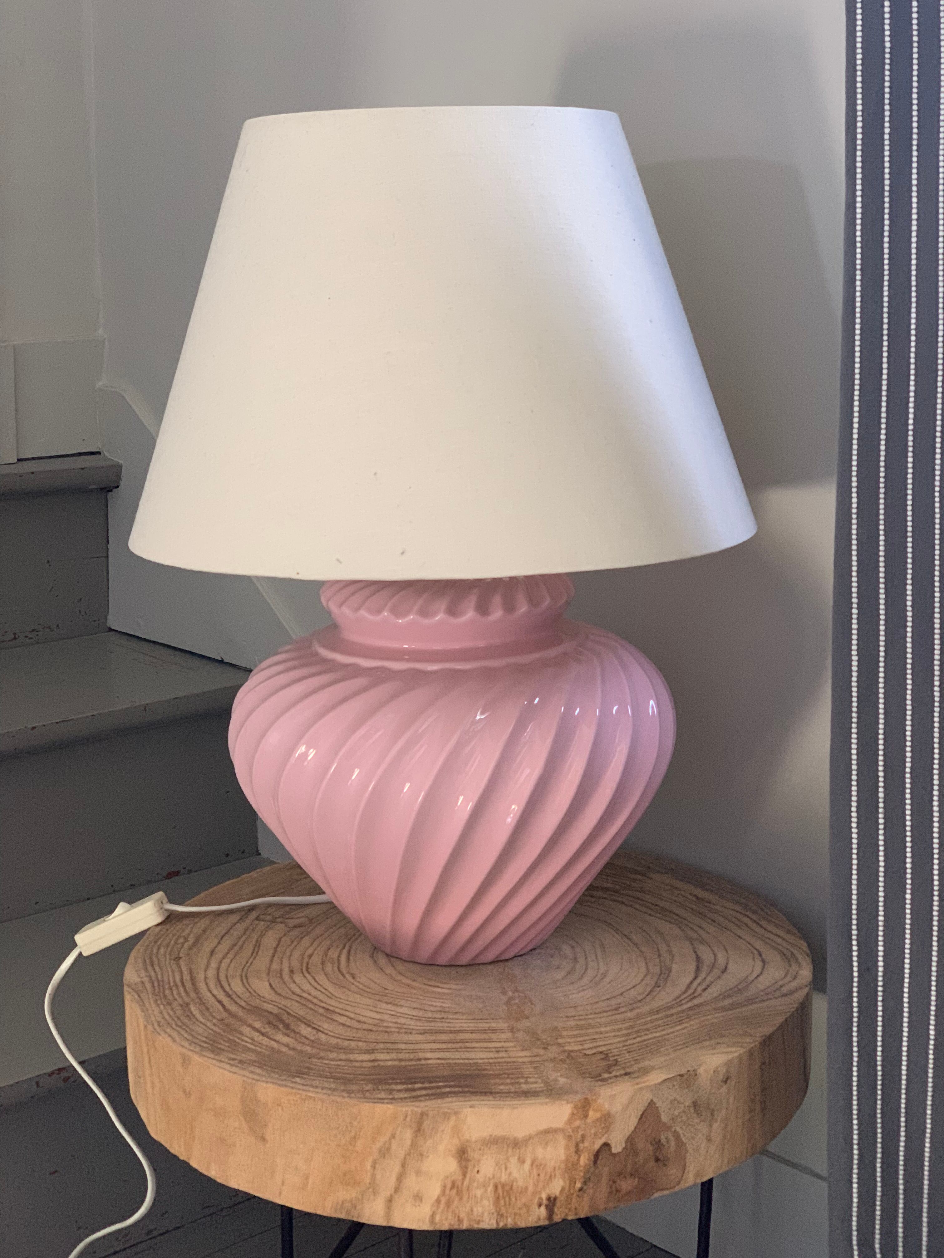 Vintage pink ceramic lamp