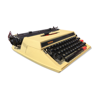 Typewriter Brother 662 TR