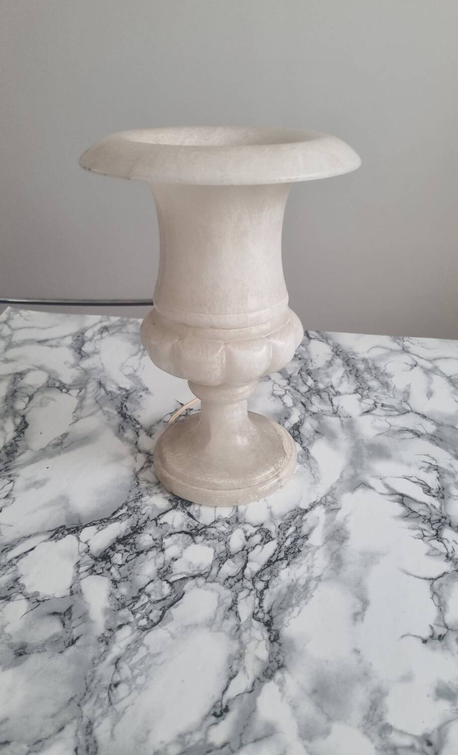 Lampe à poser en albatre vintage