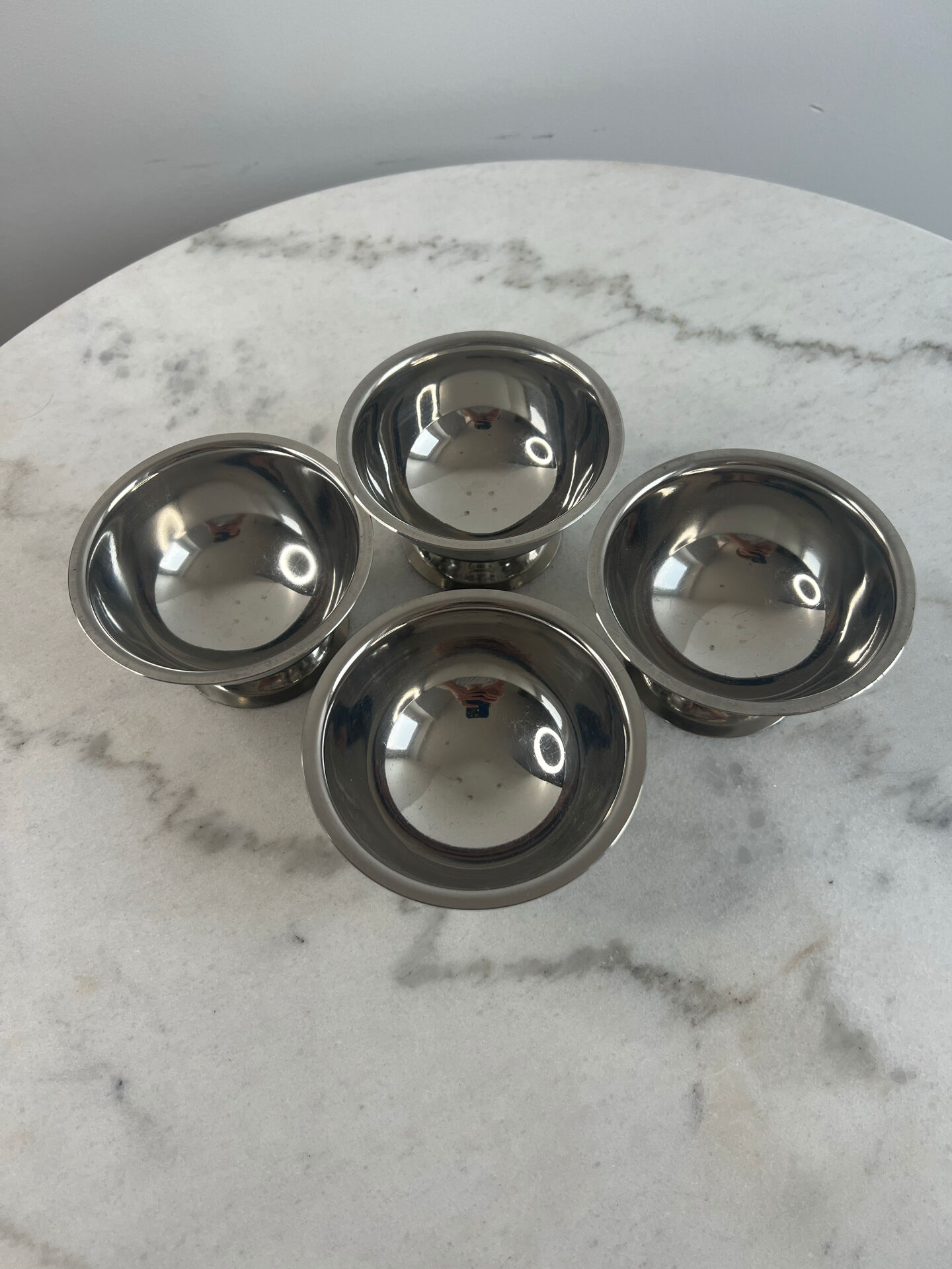 Stainless steel bowls set of 4