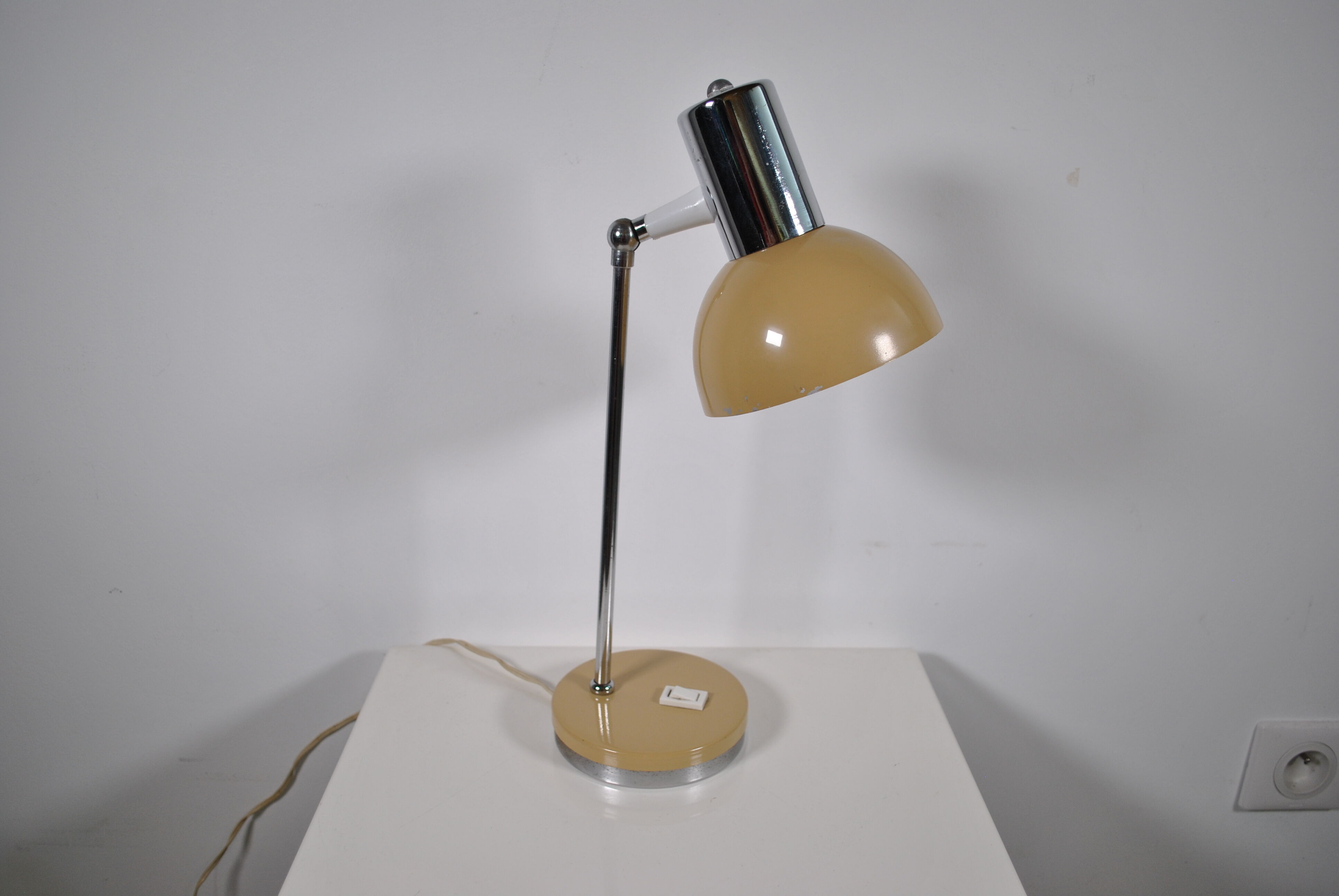 Desk lamp workshop 1970