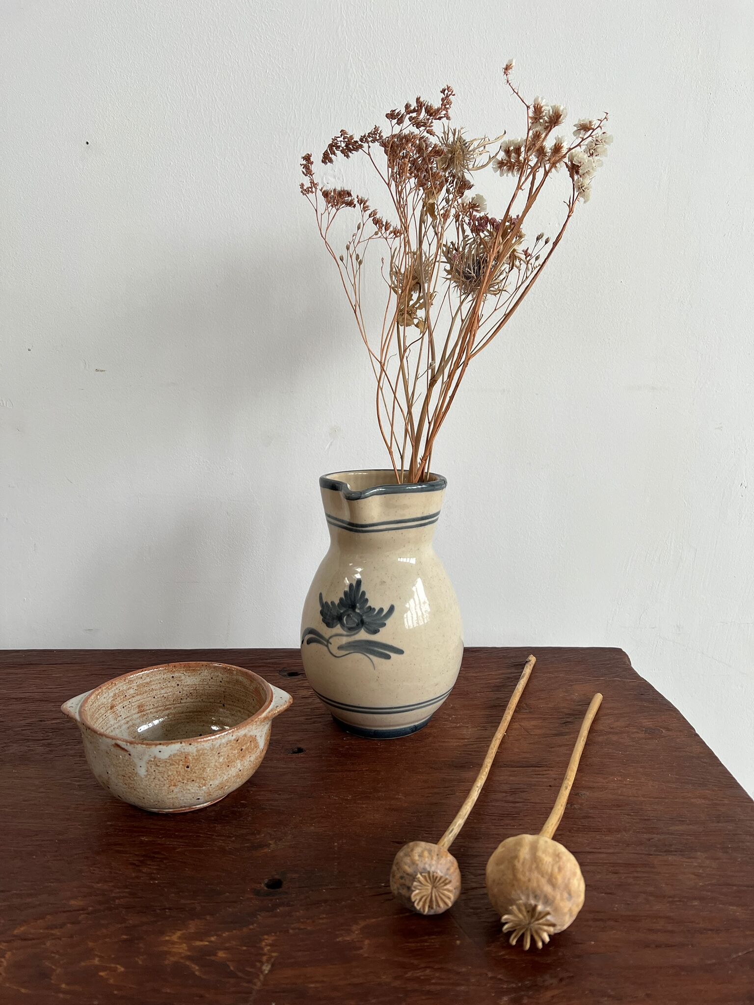 Off-white glossy ceramic decanter, hand-painted gray blue patterns H:20cm