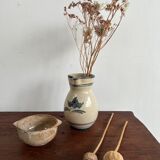 Off-white glossy ceramic decanter, hand-painted gray blue patterns H:20cm