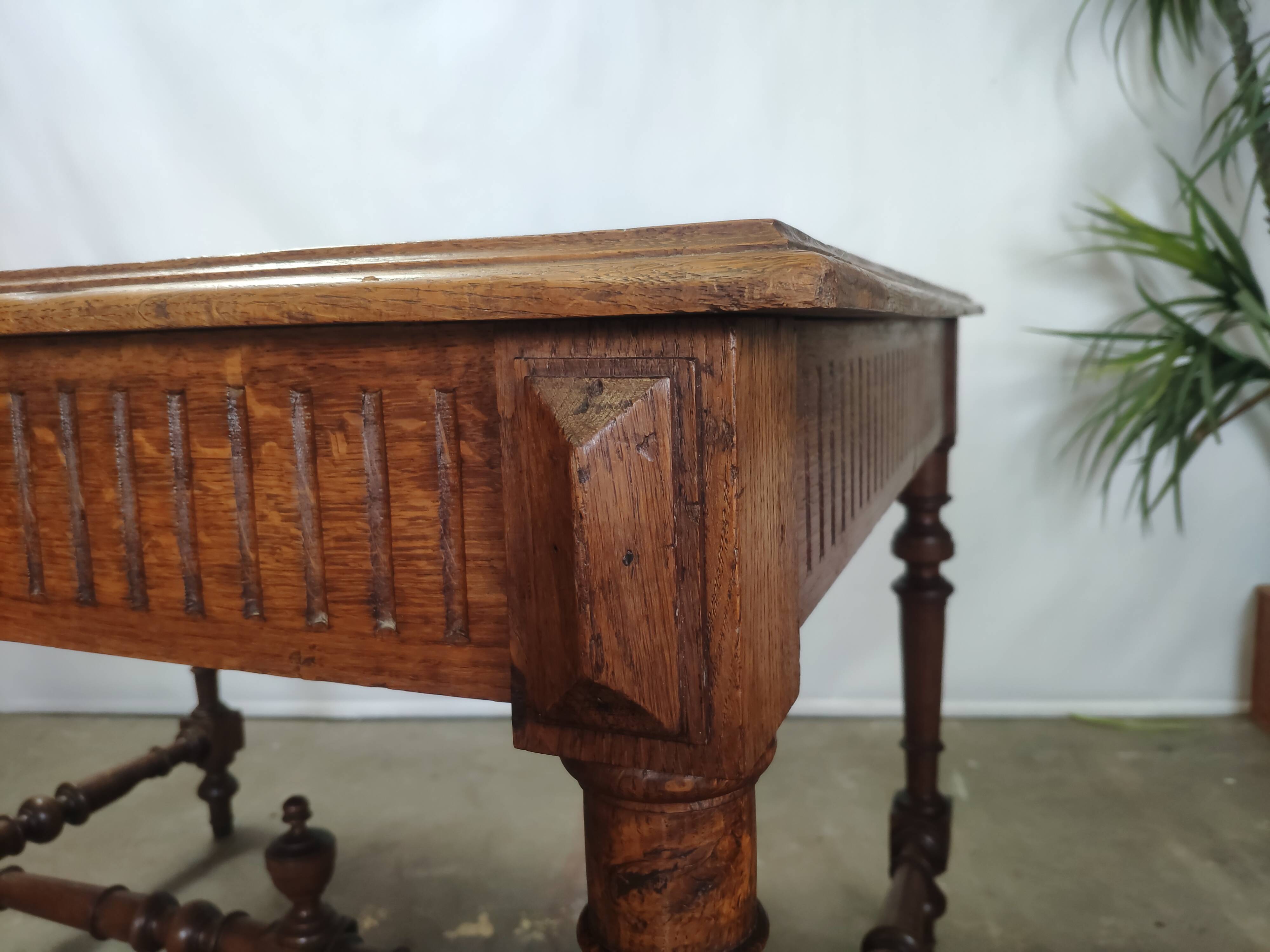 Table de style Henri II