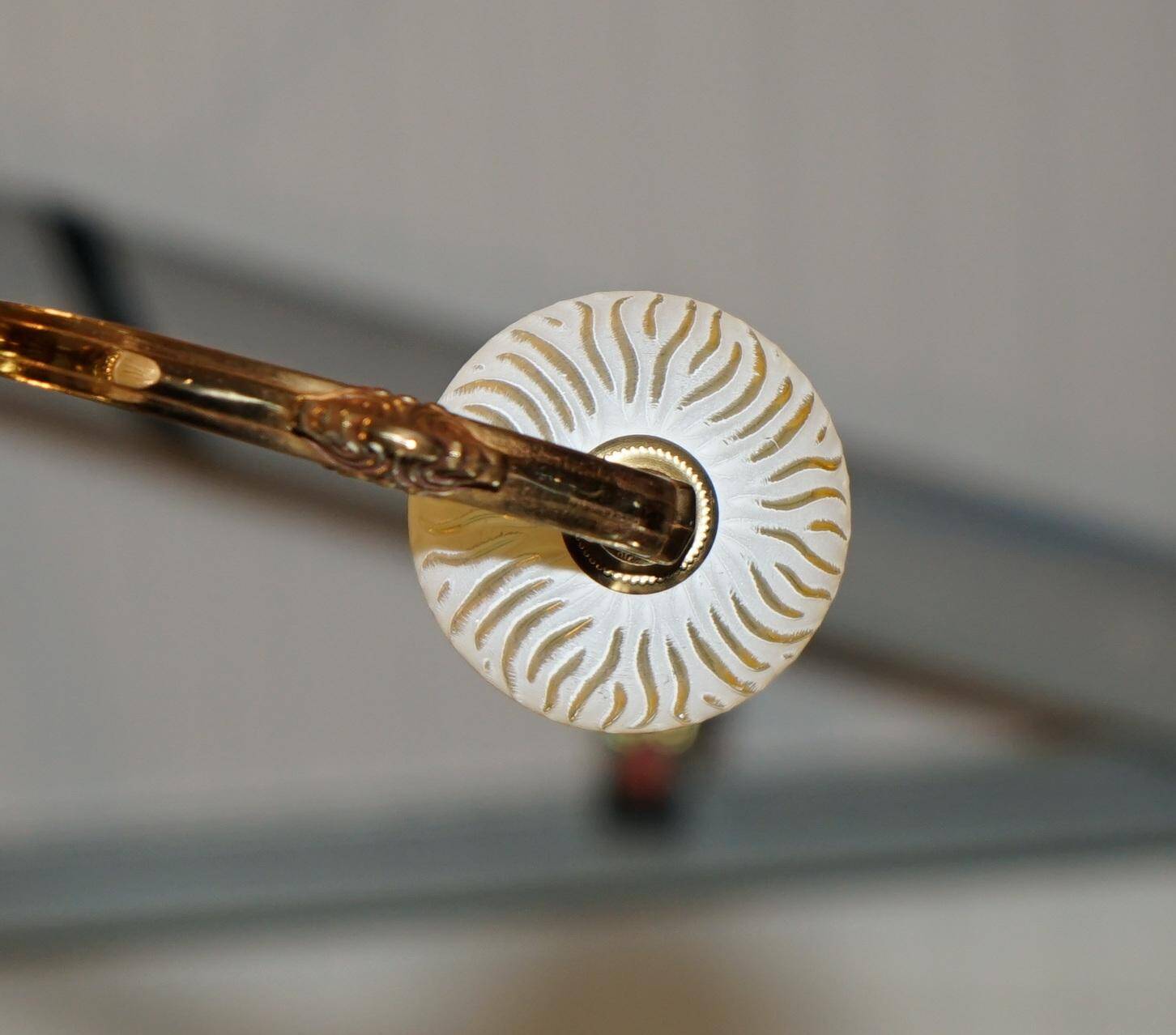 Reccagni chandelier in bronze and frosted glass.