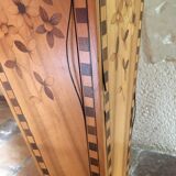 Marquetry table/pedestal table