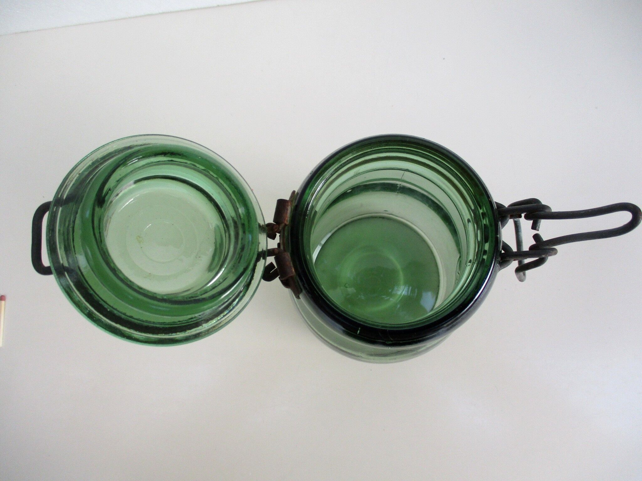 Old green glass jar, "DURFOR"