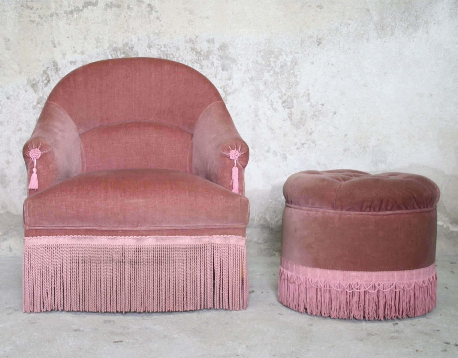 Toad armchair and footrest