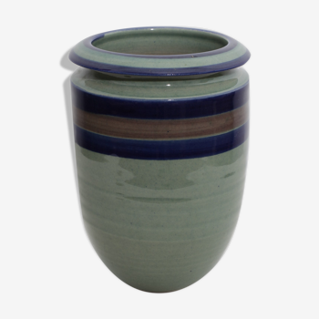 Green sandstone vase 3 strip