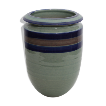 Green sandstone vase 3 strip