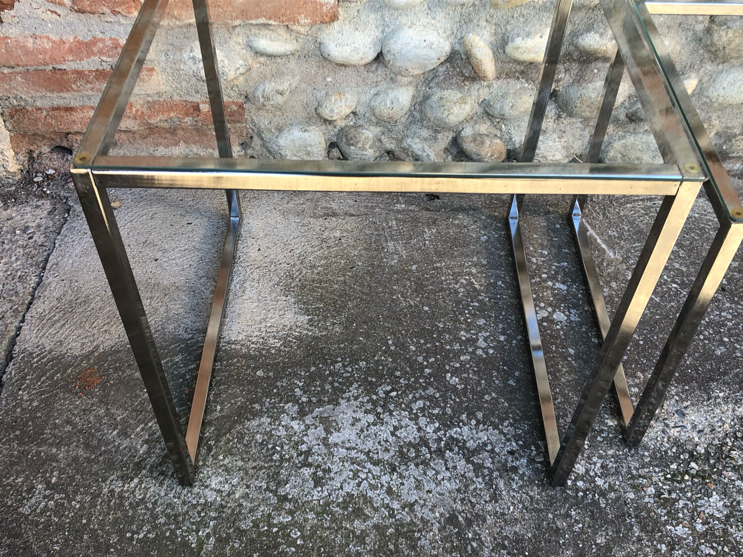 Glass nesting coffee tables