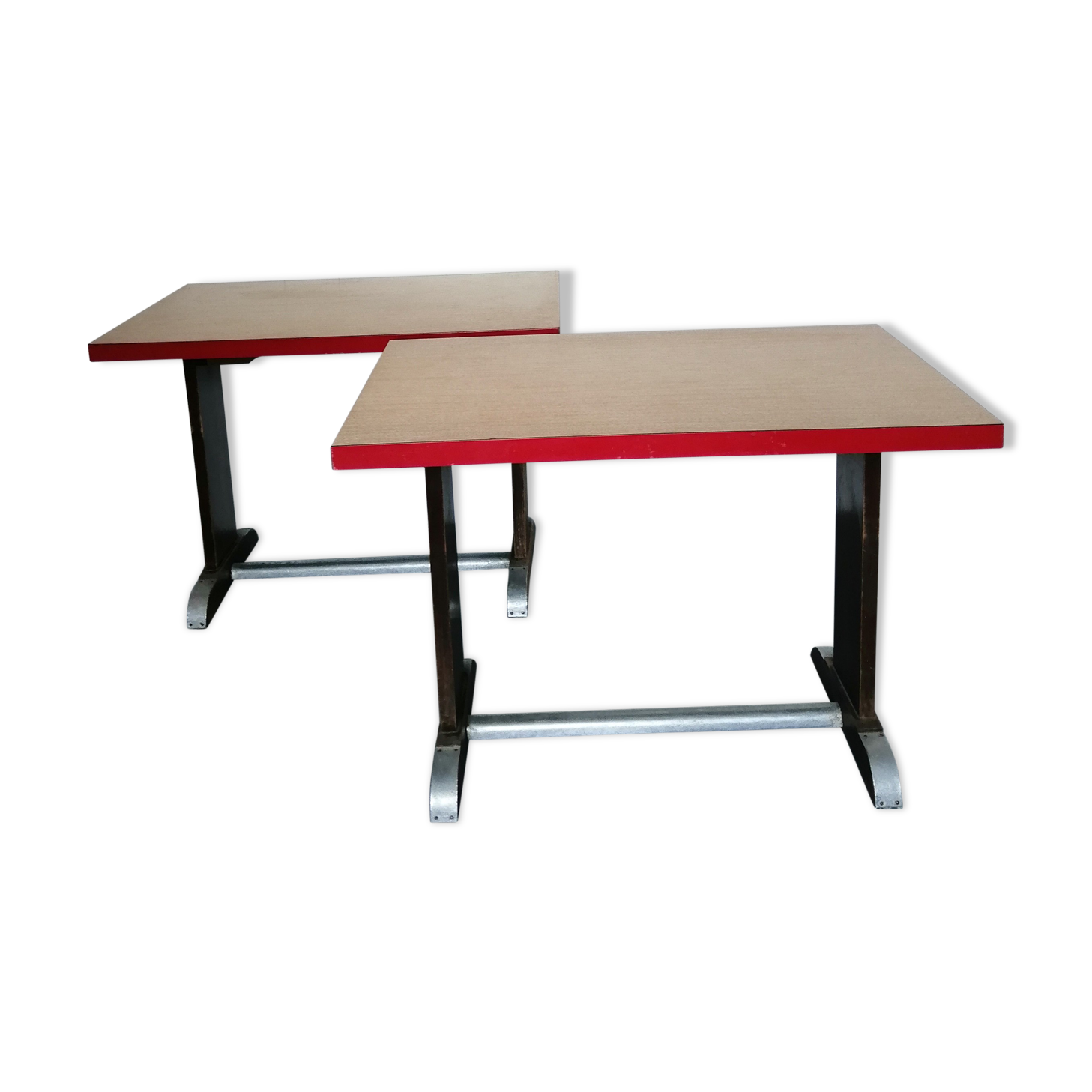 Tables bistro year 50