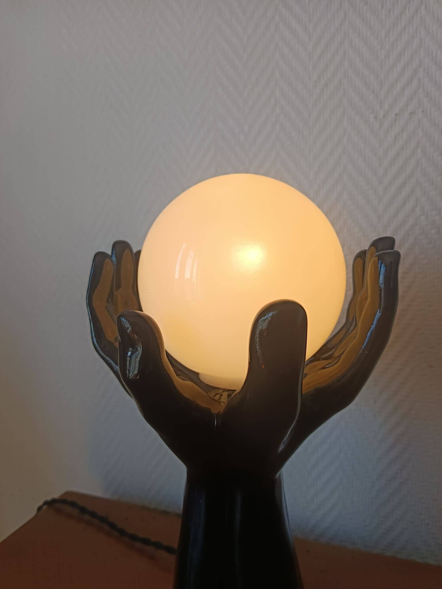 Vintage 1970s mains lamp