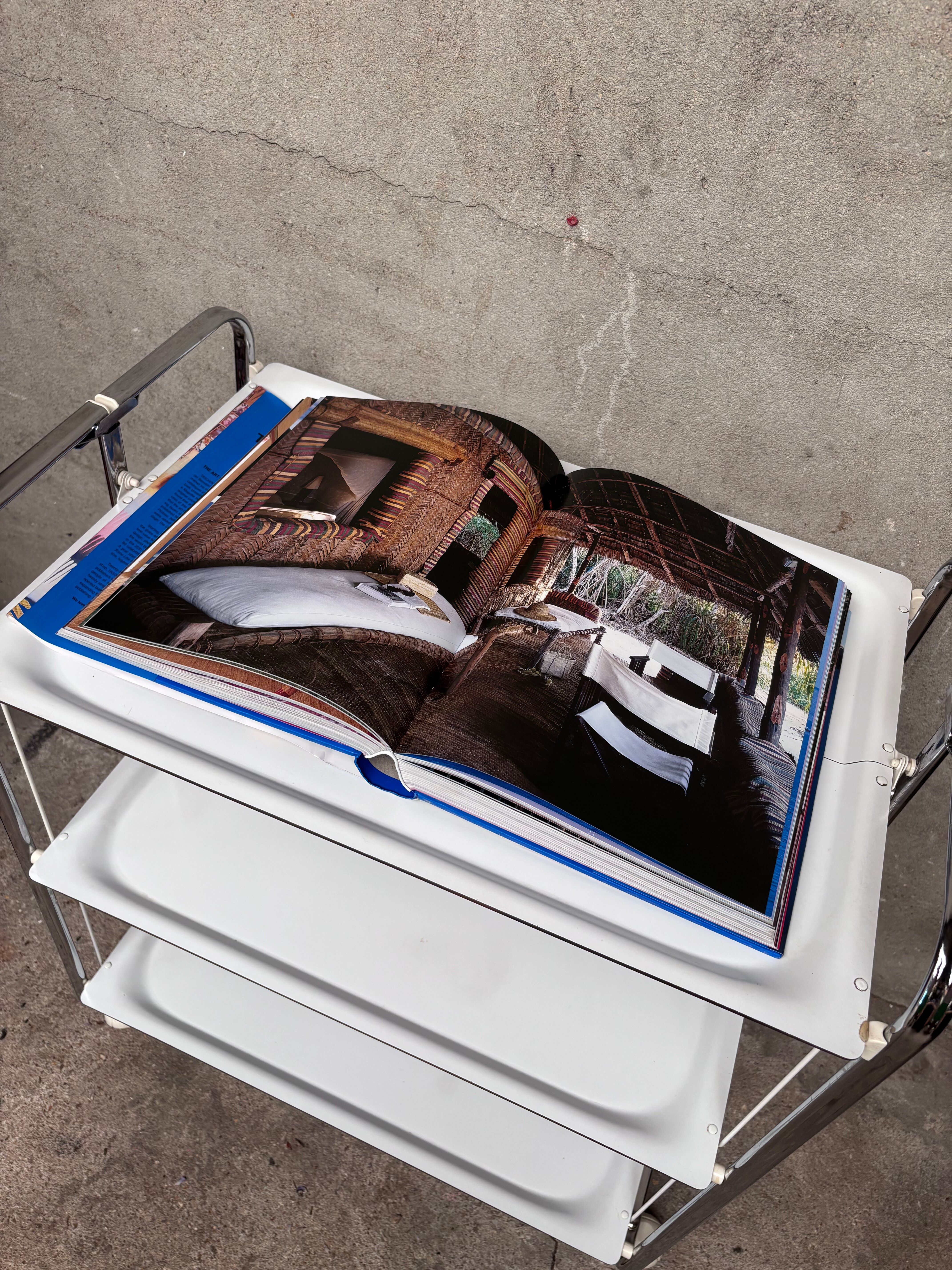 Rolling table or serving trolley from the 70s
