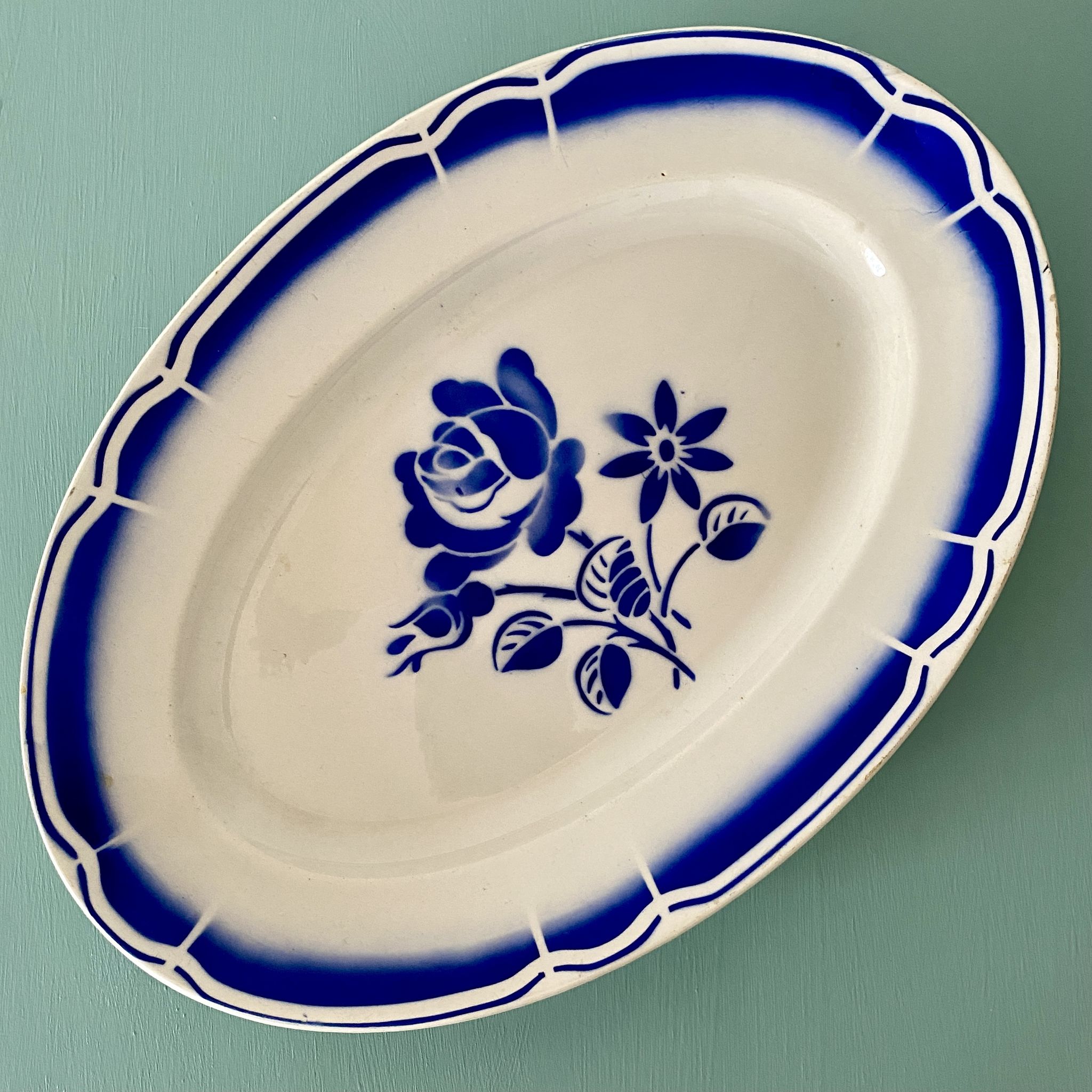 Ravier vintage motif fleurs bleues