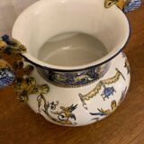 Médicis vase with chimeras in Gien earthenware, 19th century.