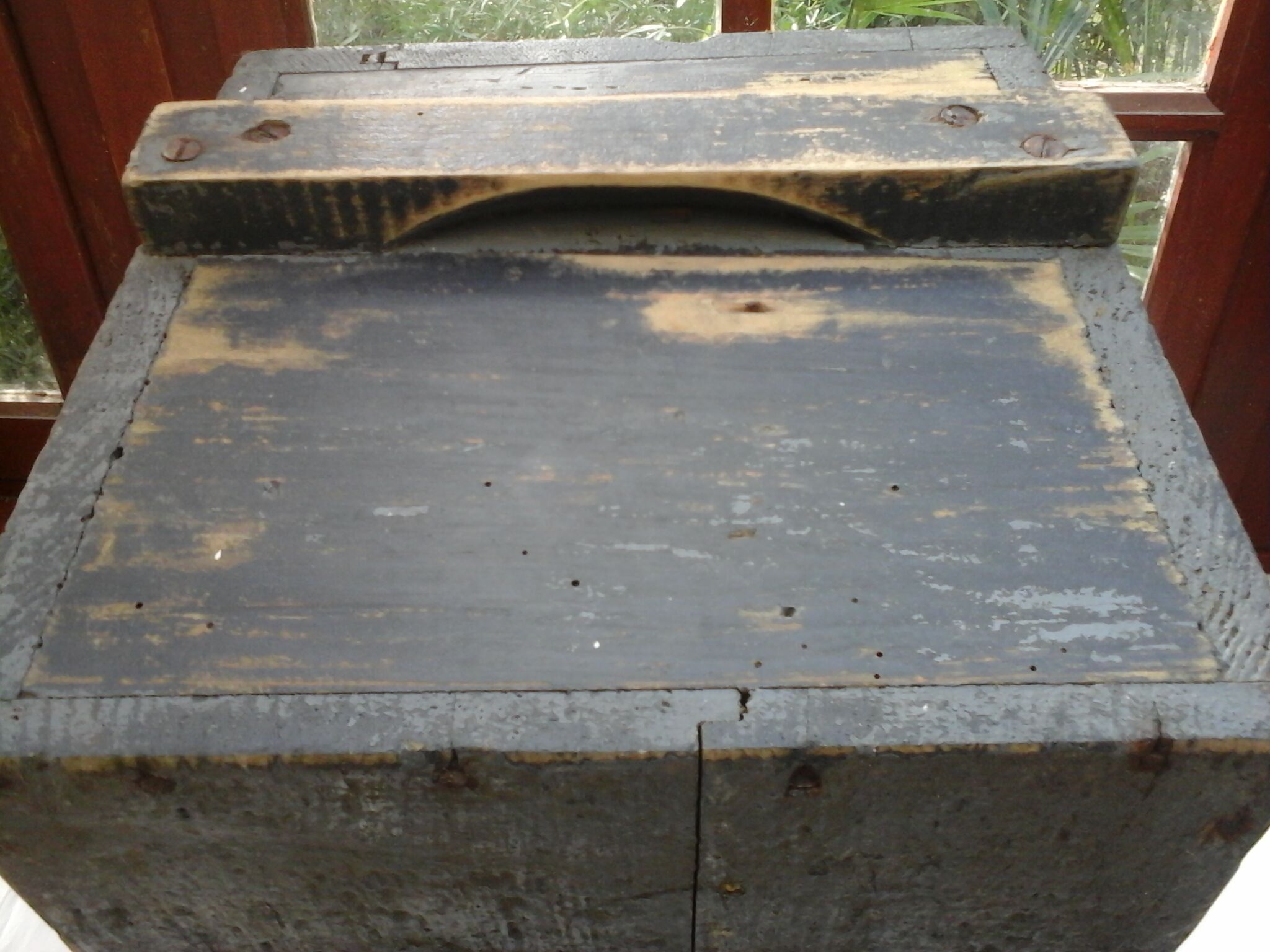 Workshop in wood box