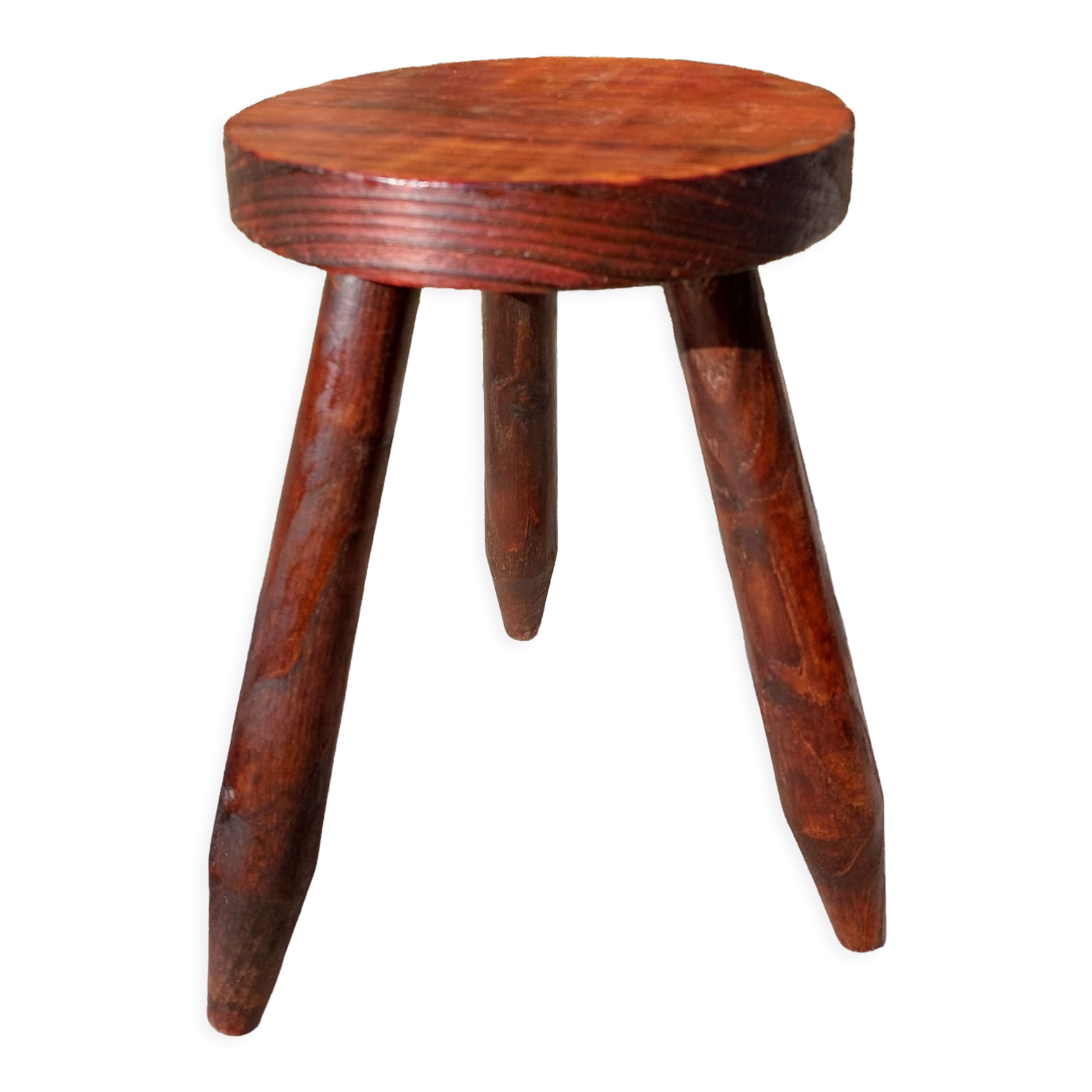 Round tripod stool
