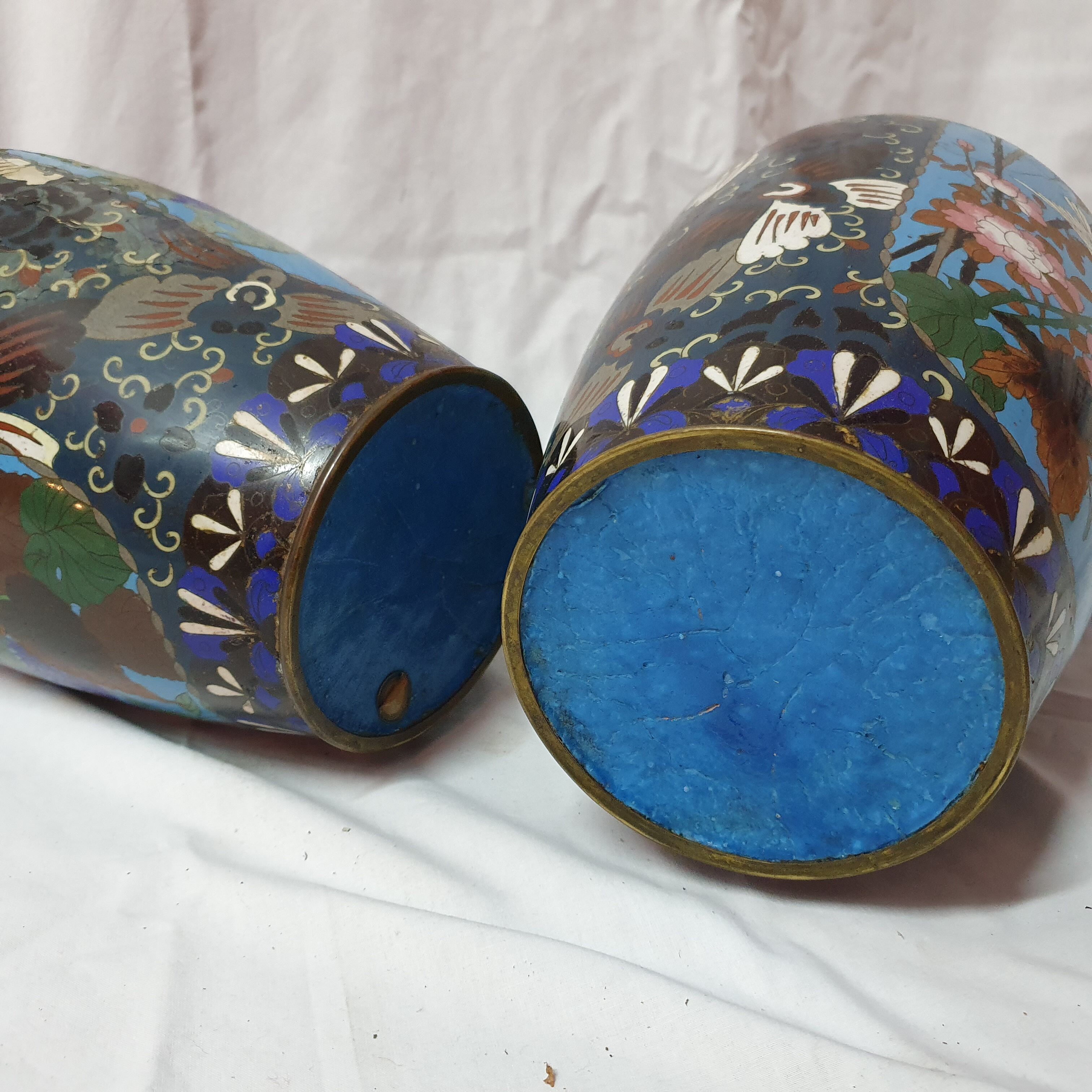 Paire de vases Chine 19ème cloisonnés