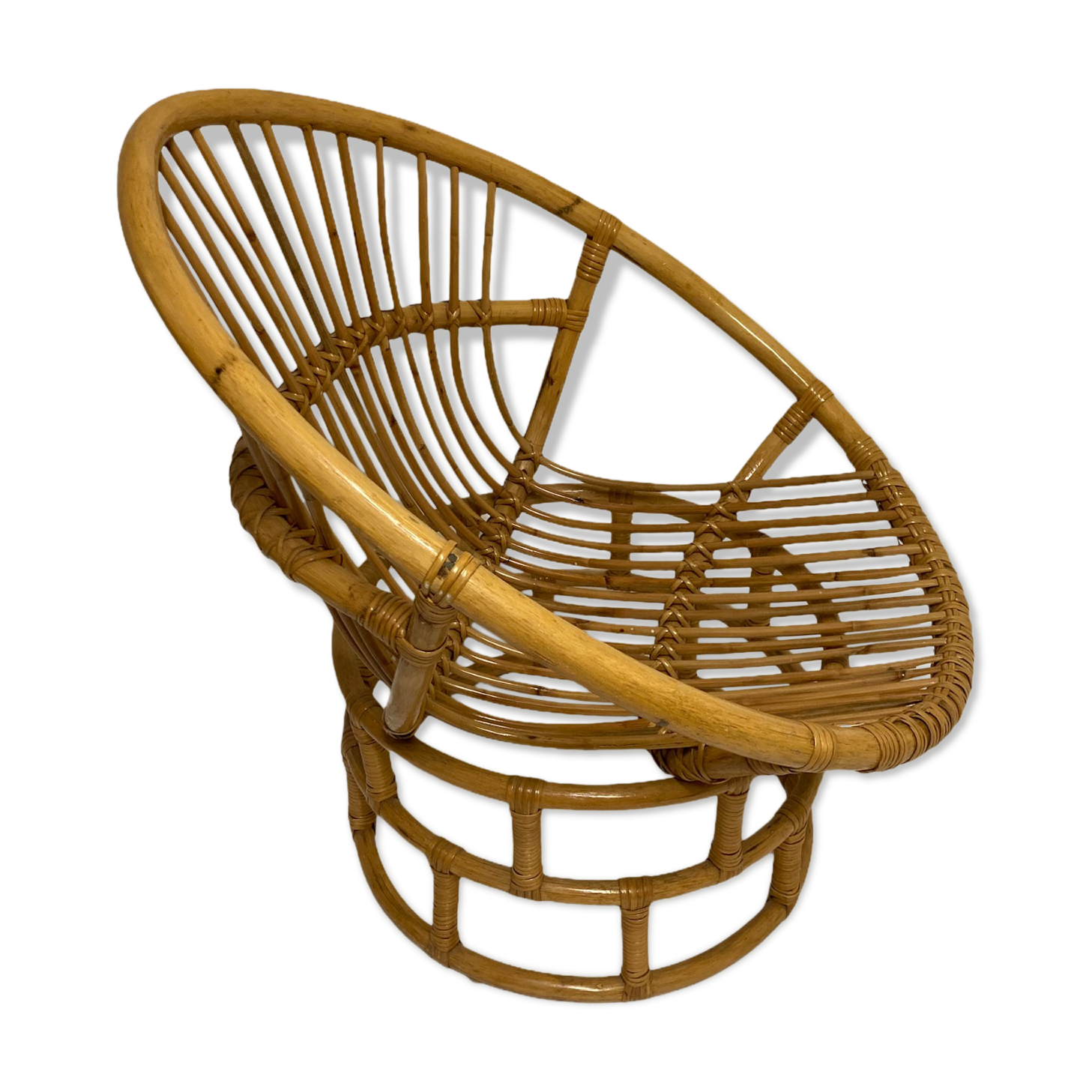 Rattan lounge chair