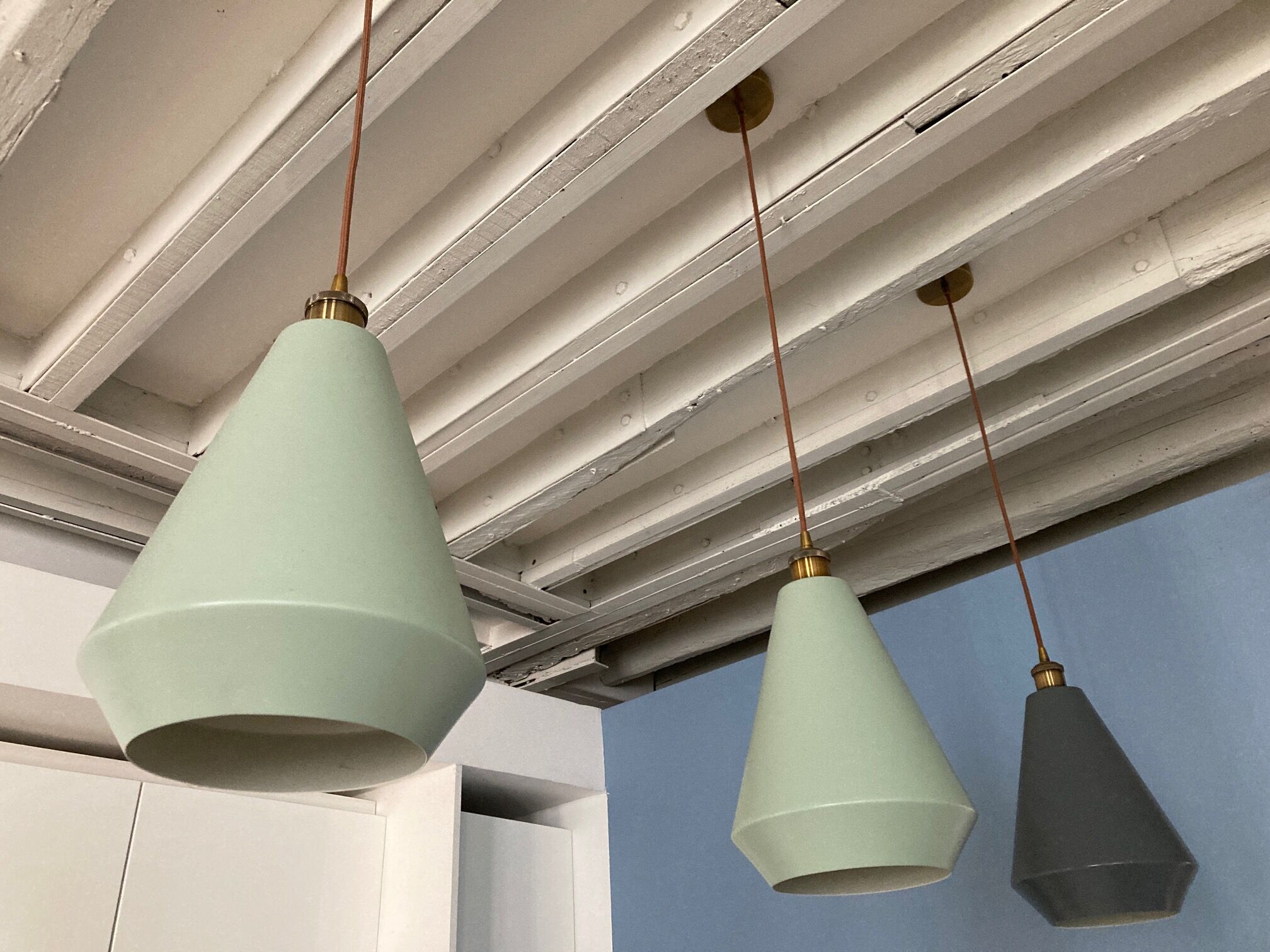 5 lampshade suspensions made and Girard Sudron LED filament bulbs