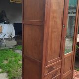 Armoire parisienne