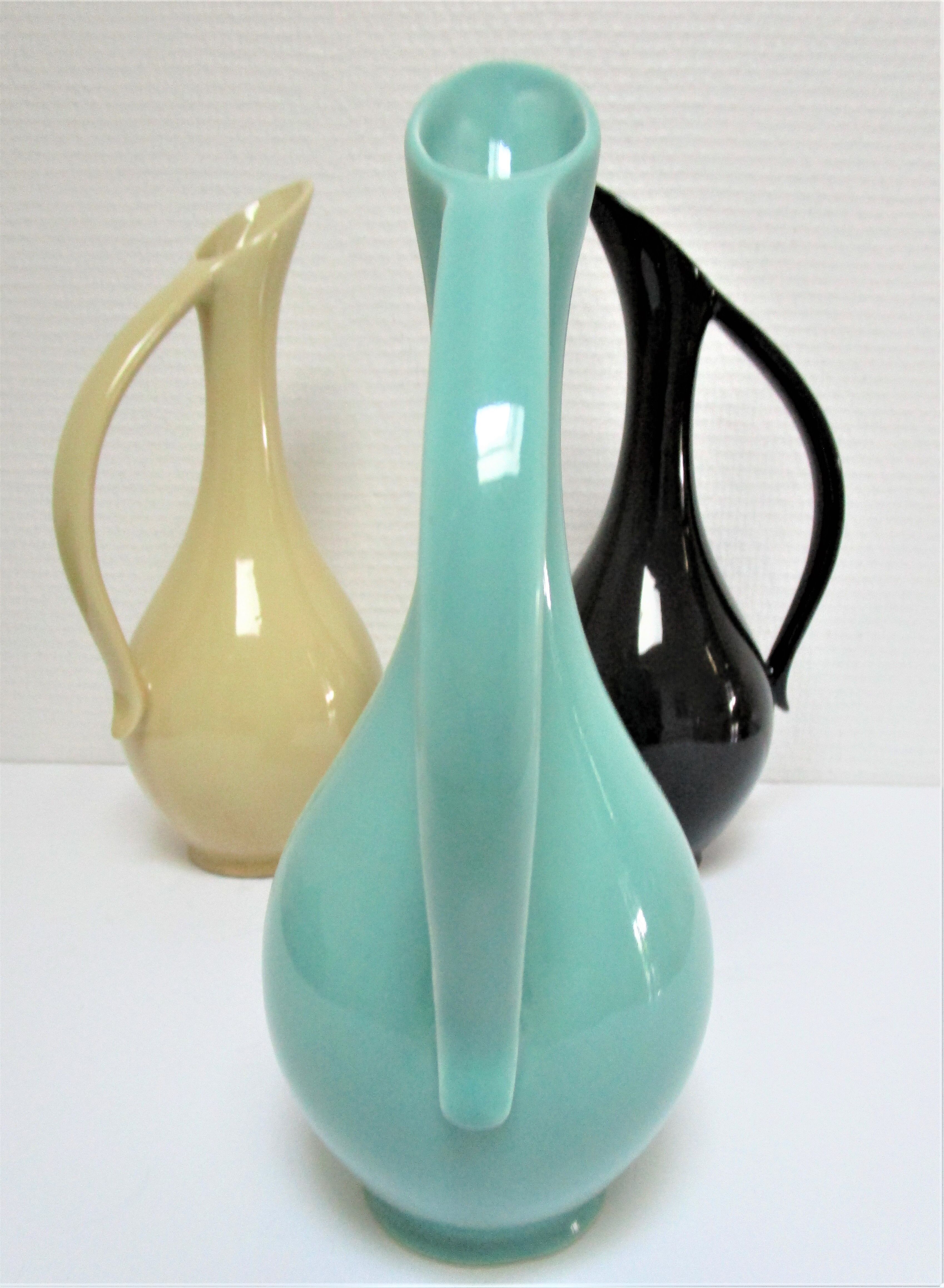 Three ceramic enamels design 60s soliflores black yellow green