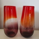 Vases en verre multicolore
