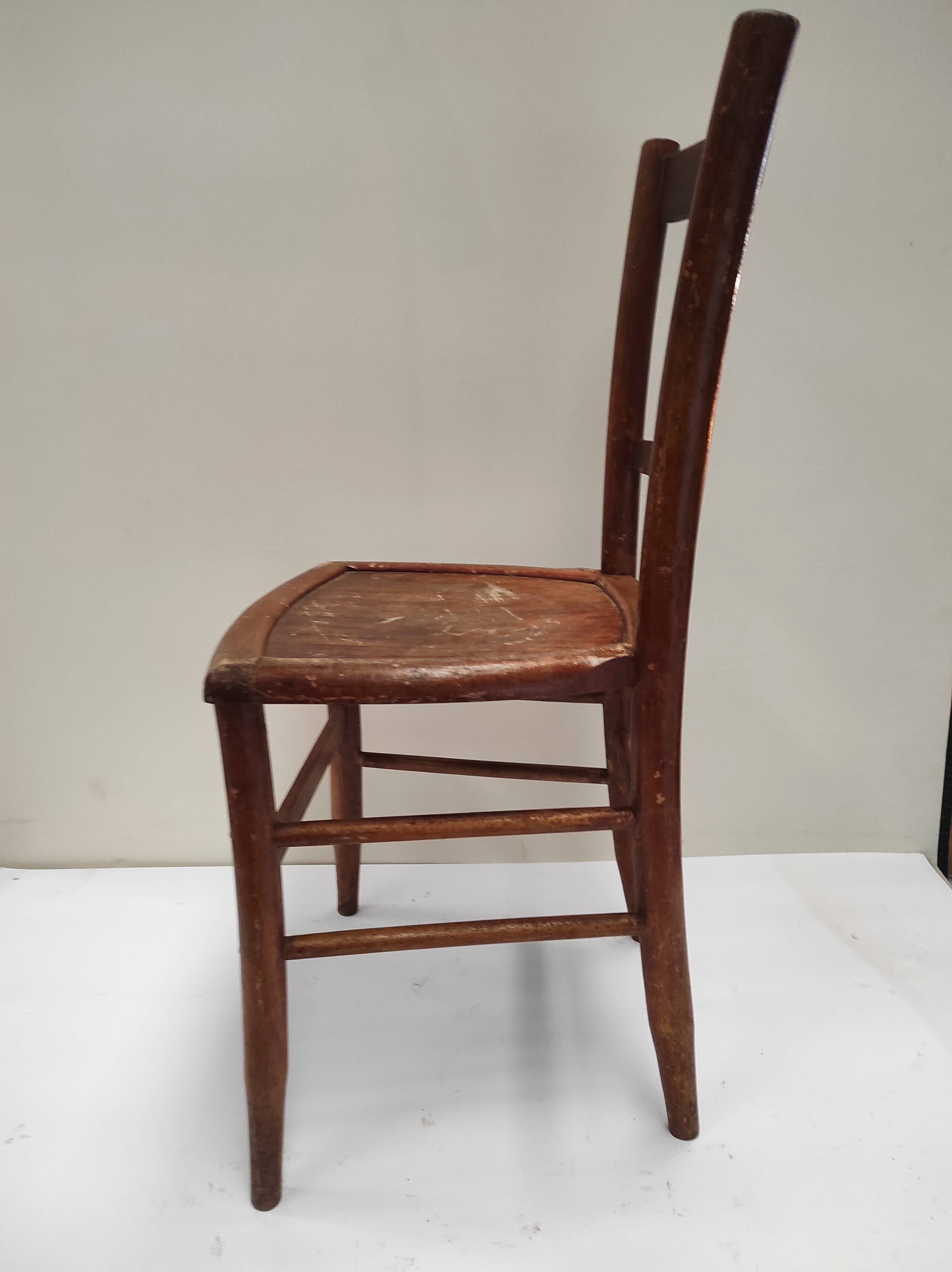 Chaise bistrot en bois