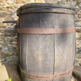 Harvest rack, wooden barrel