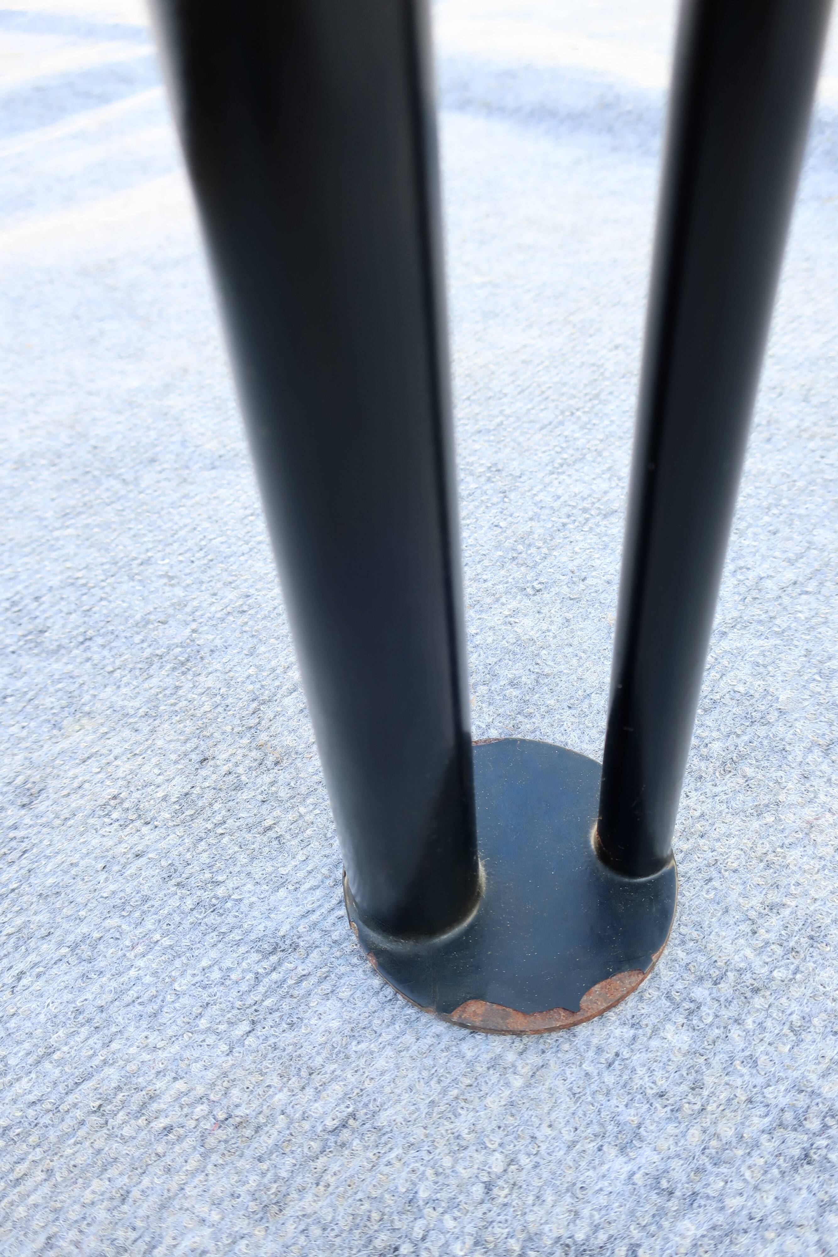 Round table "joe ship" design Philippe Starck circa 1982, 120 cm