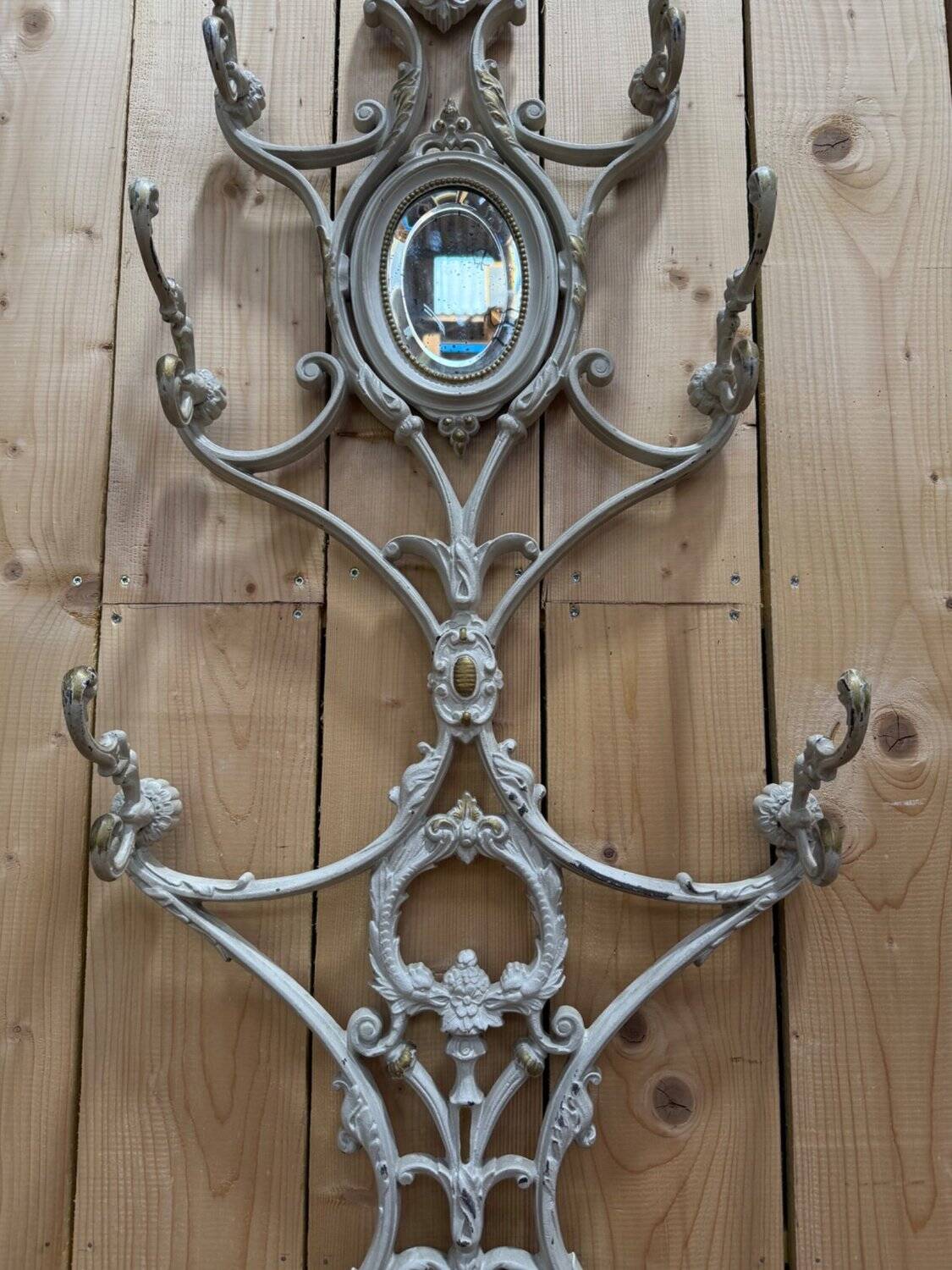Vestiaire porte-manteau en fonte moulée époque Art Nouveau