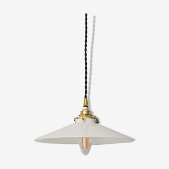 Suspension en opaline blanc minimaliste