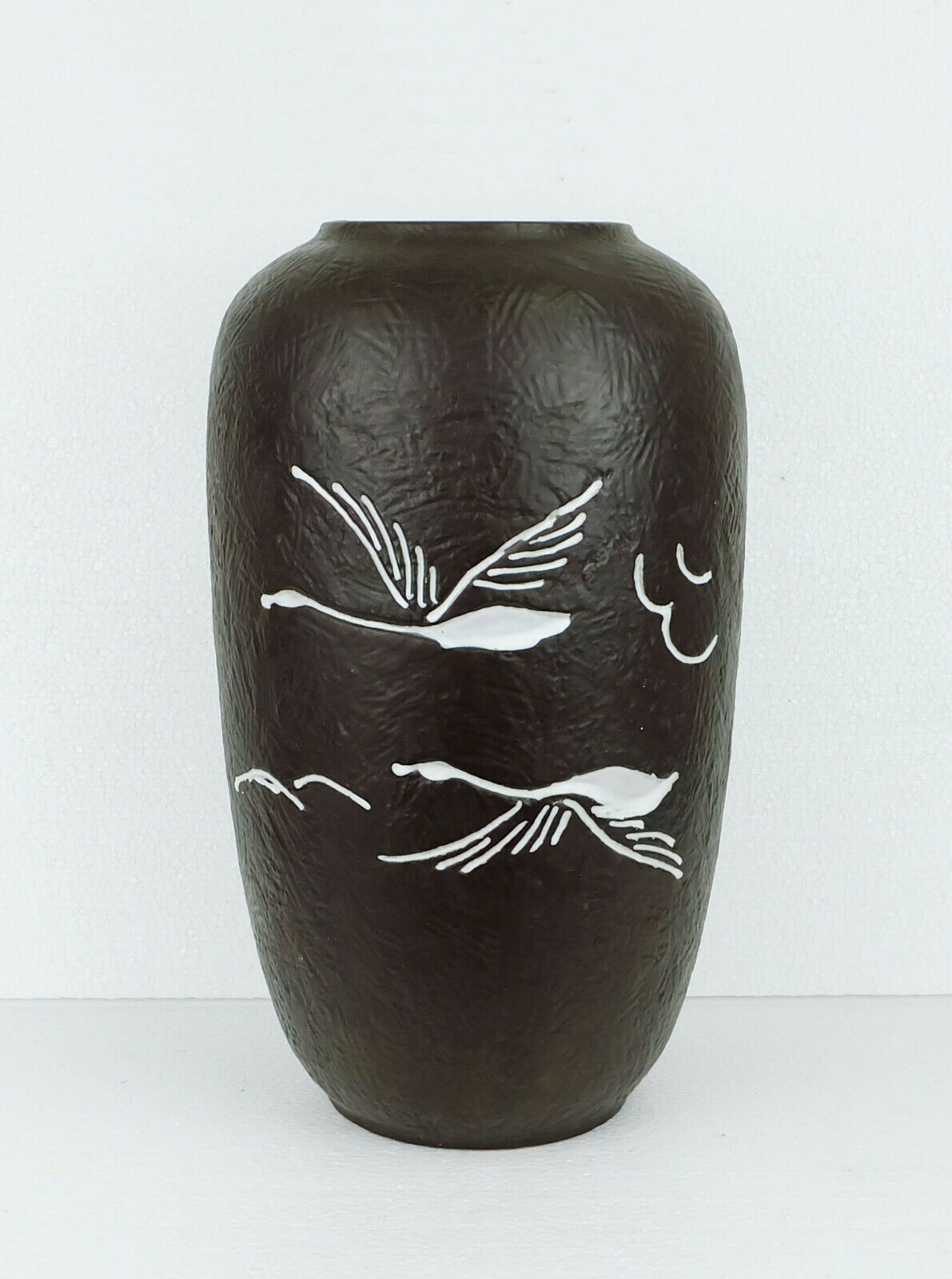 Carstens vase floorvase relief pattern and crane motif model 45-44