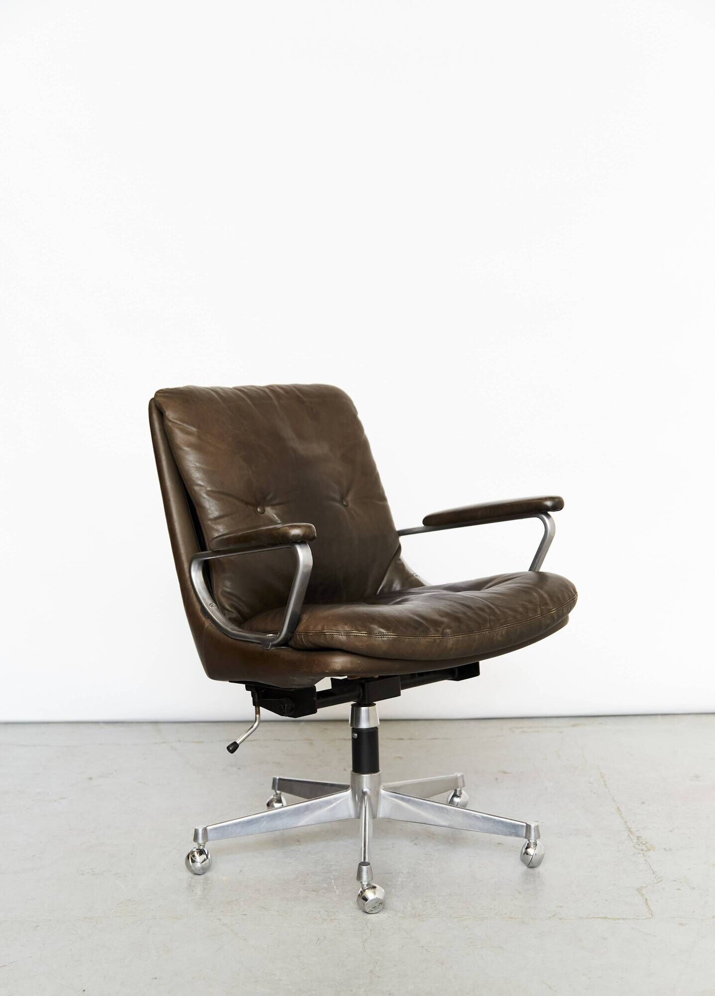 “Gentilina” Swivel Chair by Andre Vandenbeuck for Strässle, 1960s