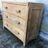 Old retro vintage chest of drawers 3 drawers wooden crude façade oak