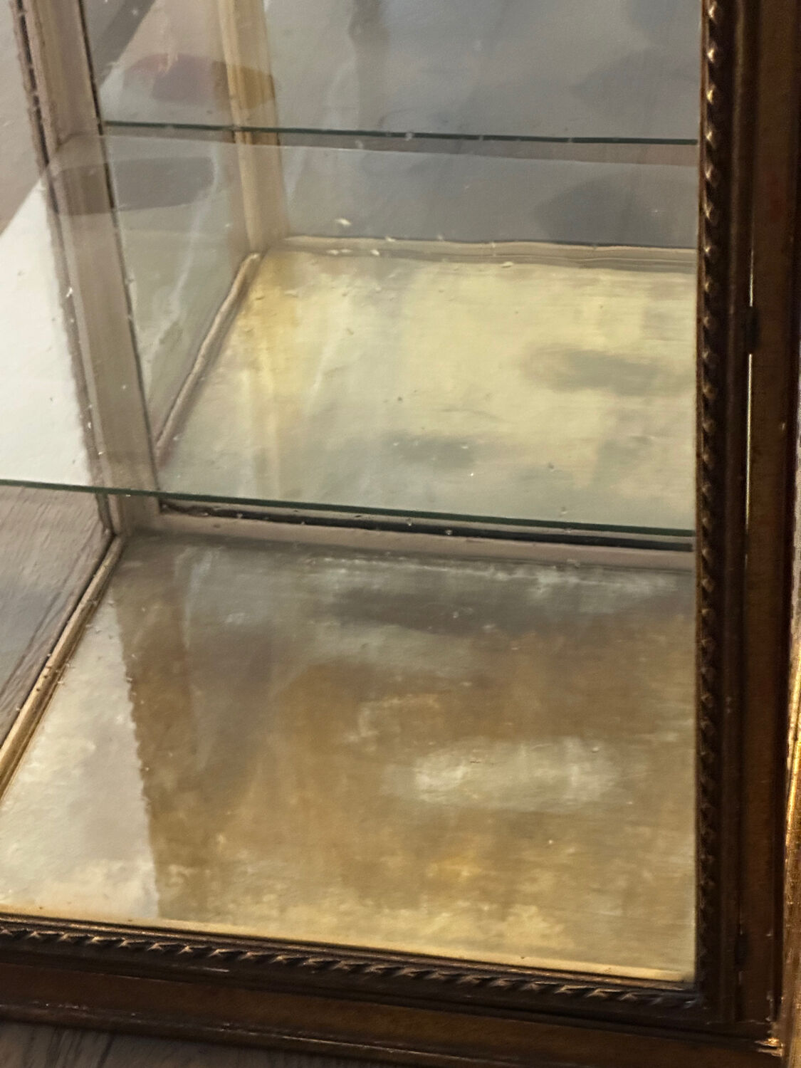 Counter display cabinet in wood and glass in Louis XVI style, 19th century.