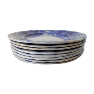 Set of 8 earthenware plates